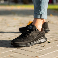 Кросівки Yike 028-1 М 580546 Чорні